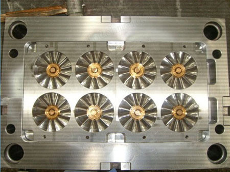 Auto Cooling Mould